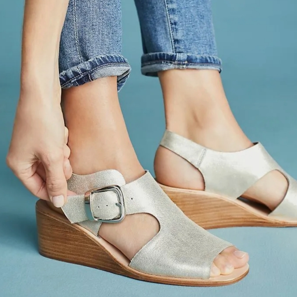 Jeffrey Cambell Jayda Gold Wooden Wedges